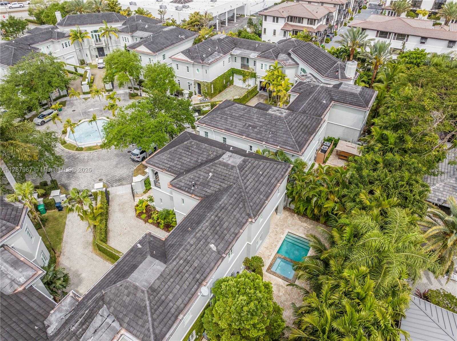 Small Image of 10155 SOUTH WEST 75TH PL, Pinecrest Number 66