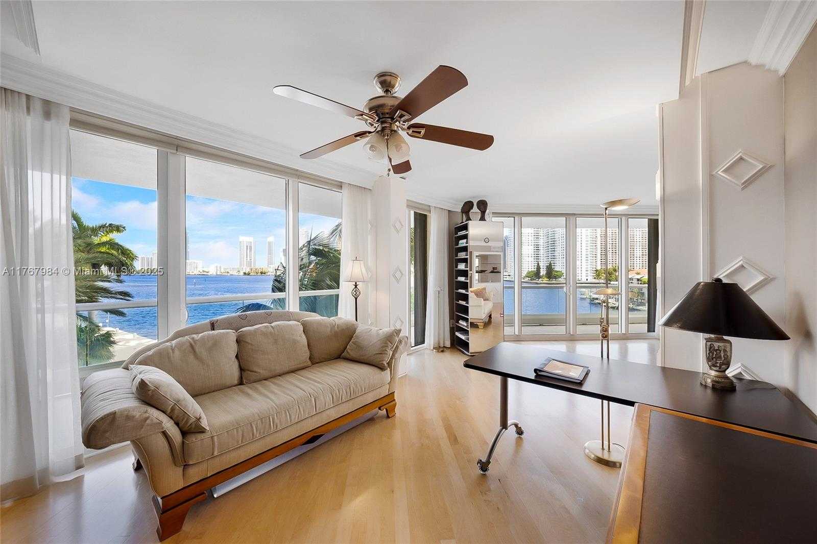 Small Image of 2600 ISLAND BLVD #301, Aventura Number 18
