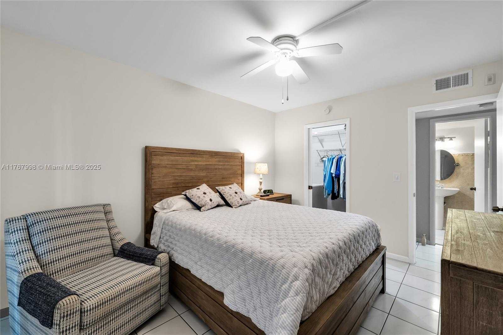 Small Image of 4032 FARNHAM O #4032, Deerfield Beach Number 12