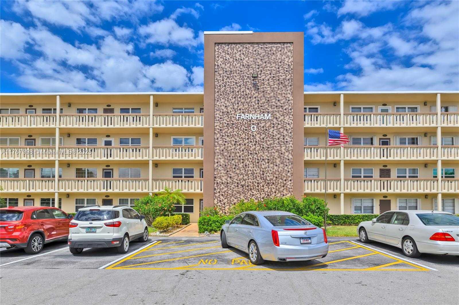 Small Image of 4032 FARNHAM O #4032, Deerfield Beach Number 23