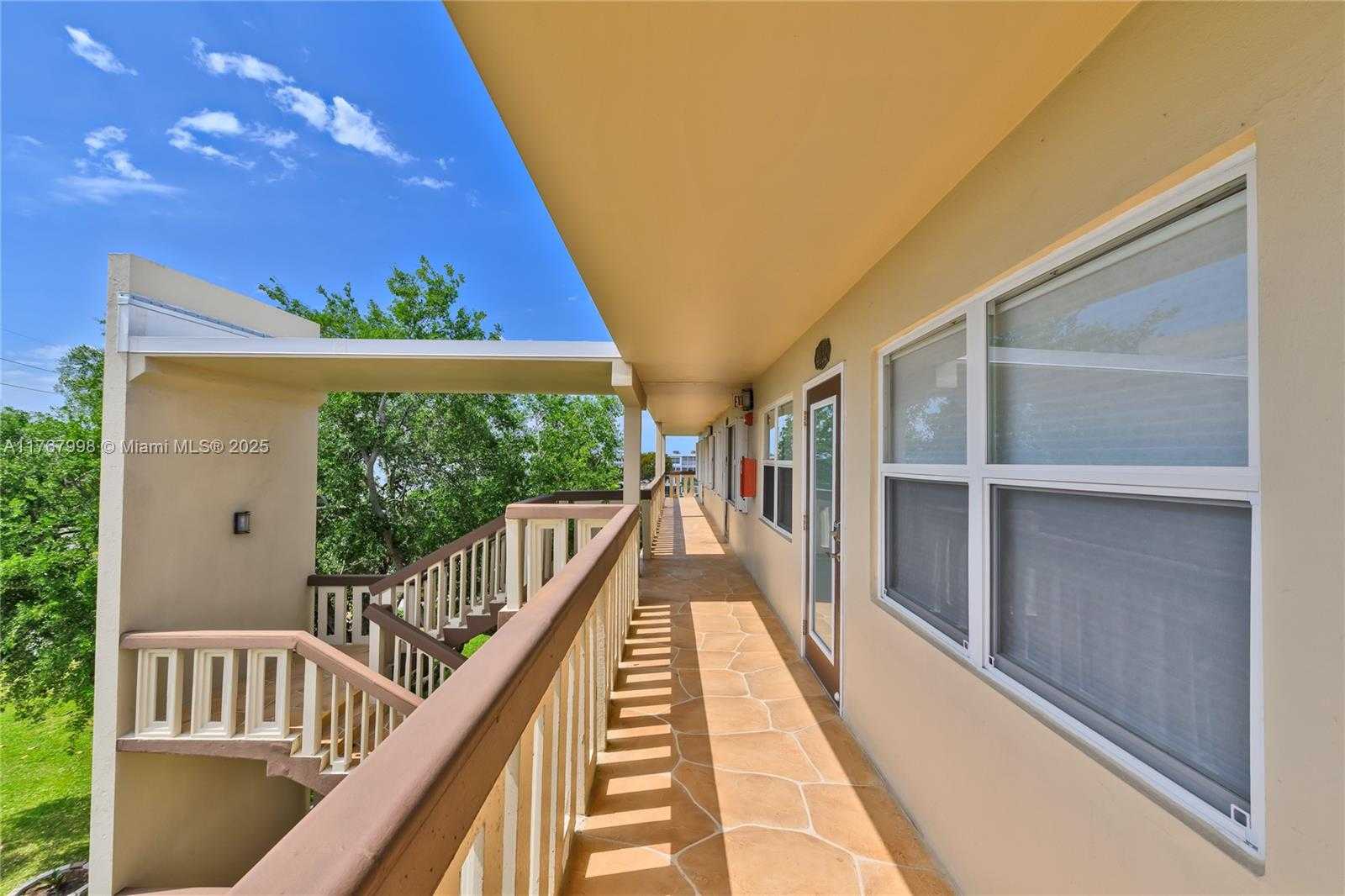 Small Image of 4032 FARNHAM O #4032, Deerfield Beach Number 27