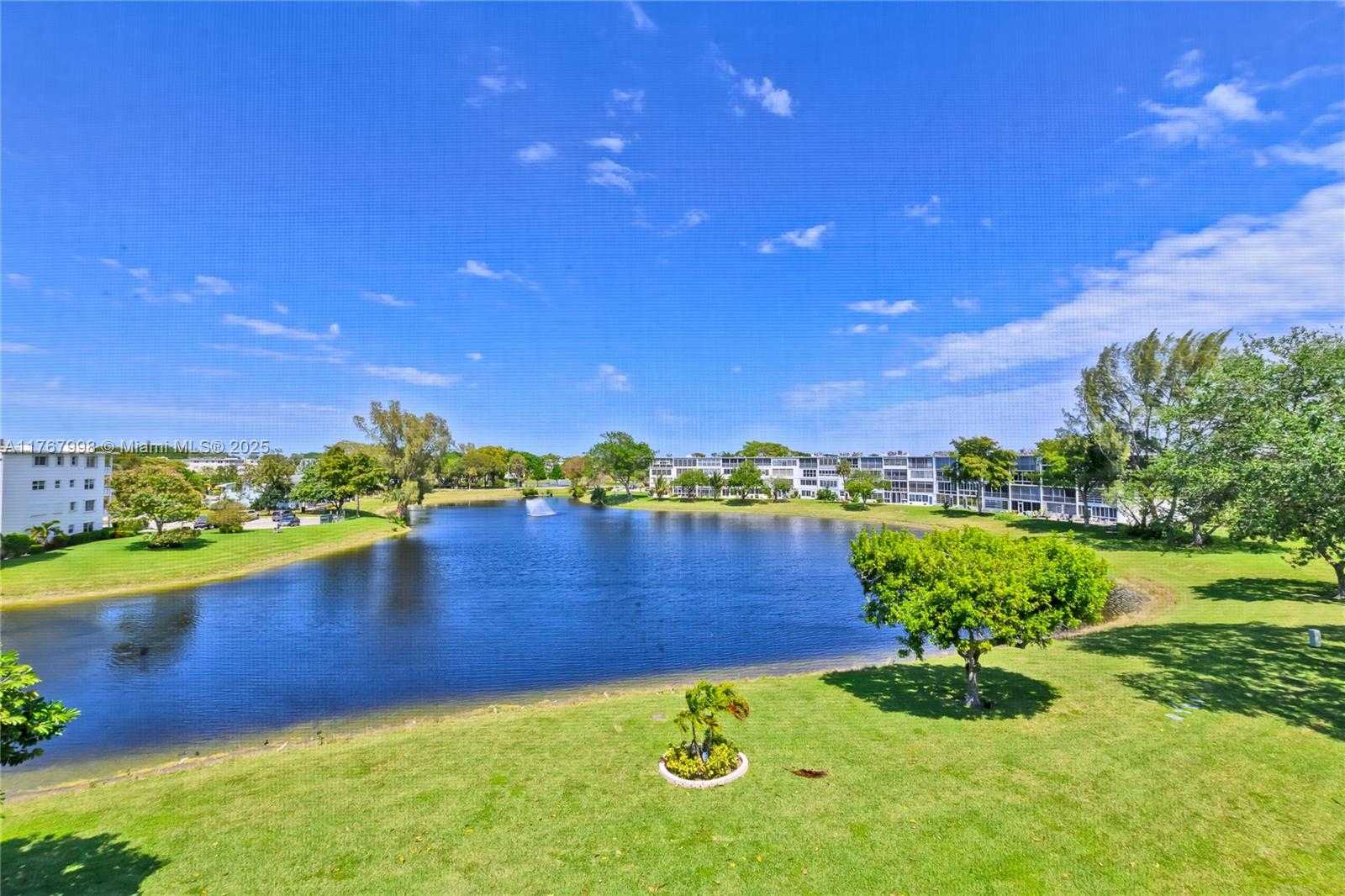 Small Image of 4032 FARNHAM O #4032, Deerfield Beach Number 28