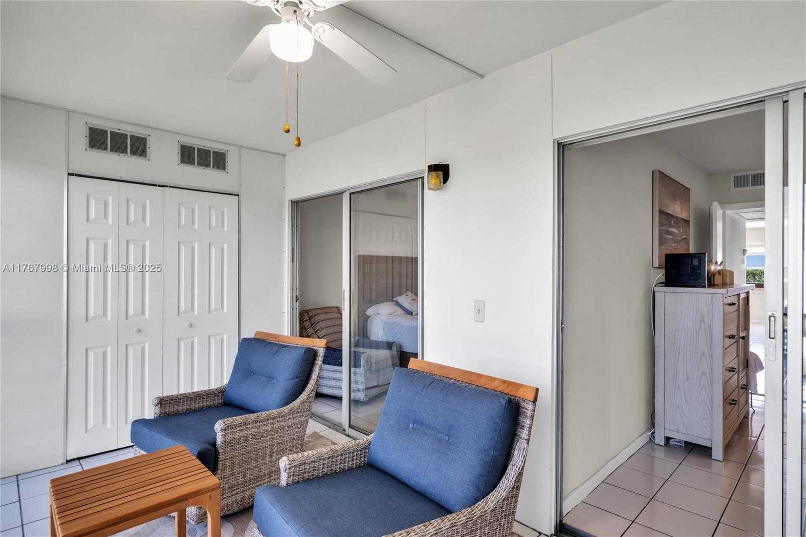 Small Image of 4032 FARNHAM O #4032, Deerfield Beach Number 7