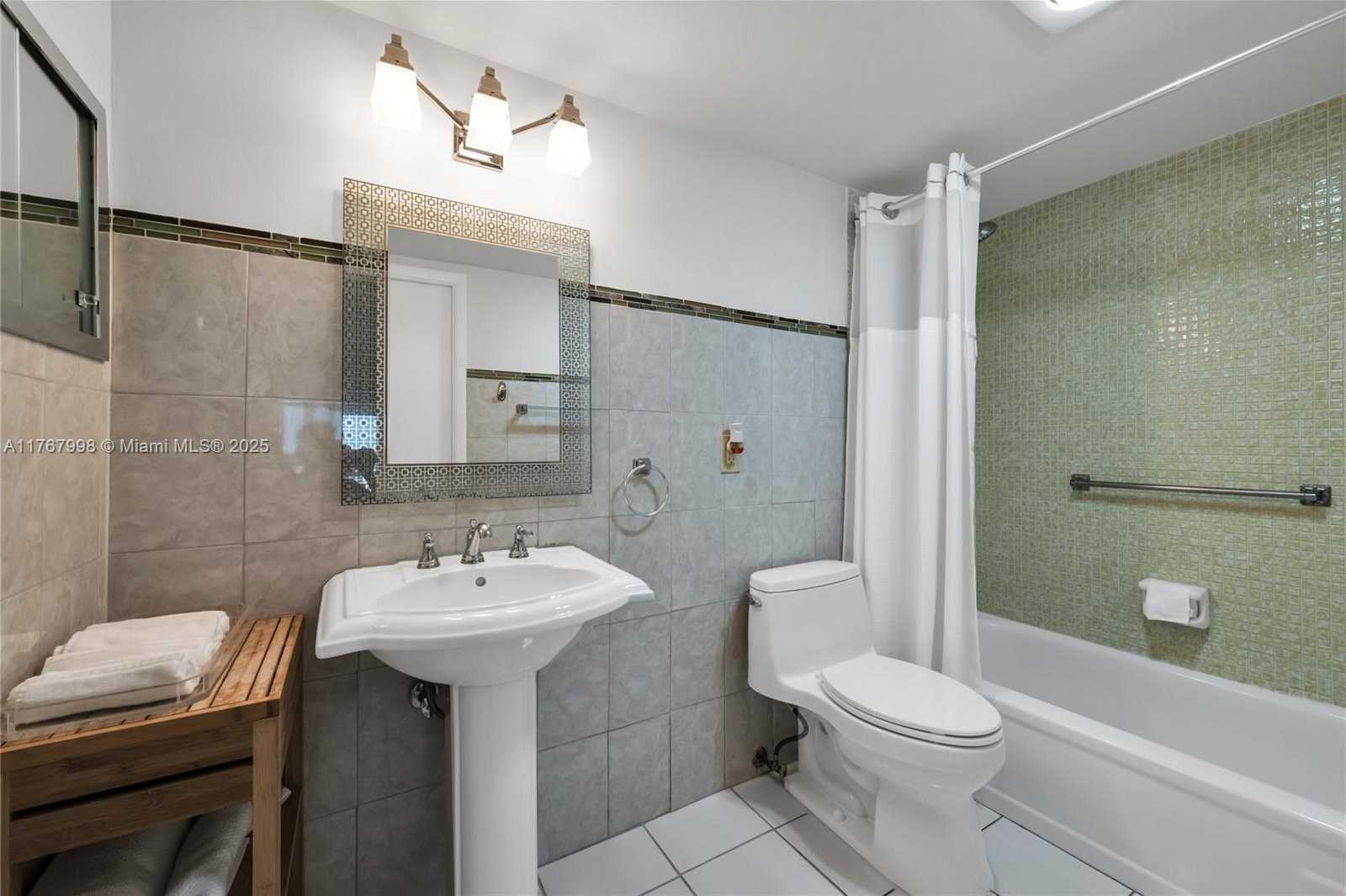 Small Image of 4032 FARNHAM O #4032, Deerfield Beach Number 9