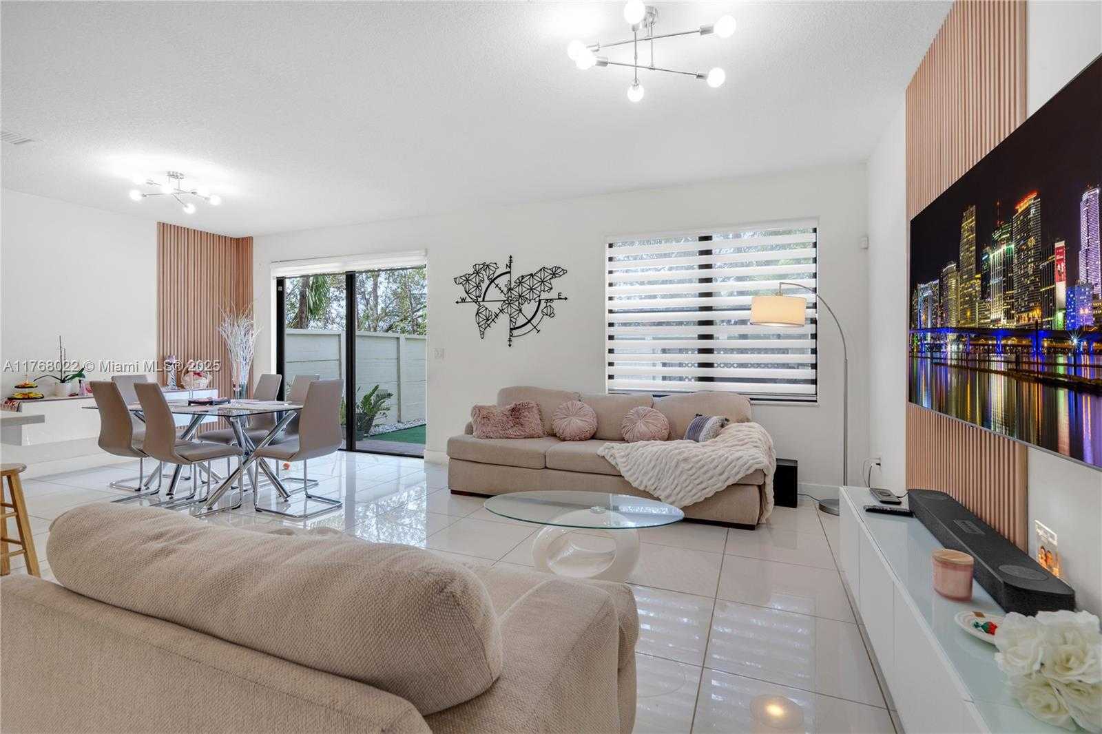 Small Image of 15780 NORTH WEST 91ST CT #15780, Miami Lakes Number 10