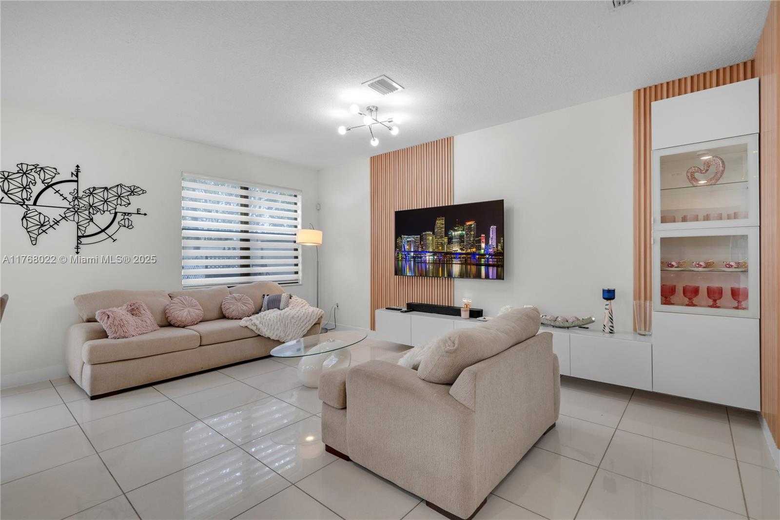 Small Image of 15780 NORTH WEST 91ST CT #15780, Miami Lakes Number 6