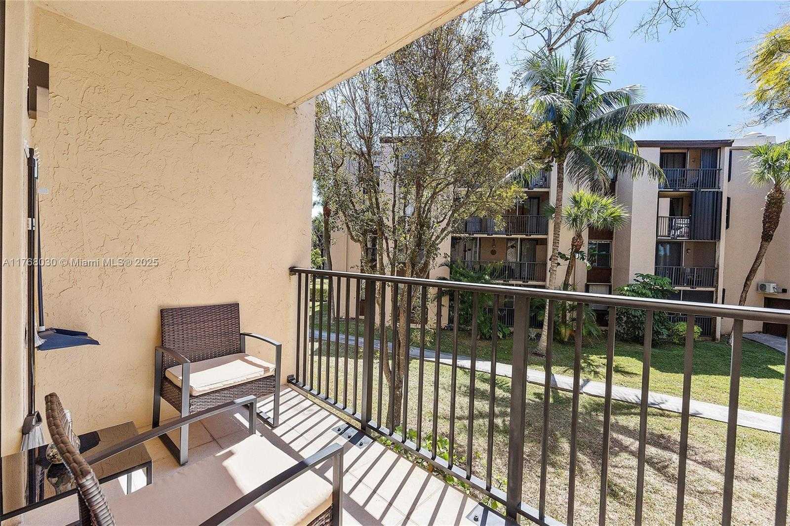 Small Image of 14601 NORTH KENDALL DR #206K, Miami Number 27