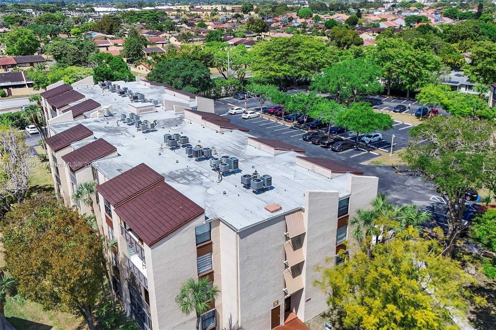 Small Image of 14601 NORTH KENDALL DR #206K, Miami Number 32