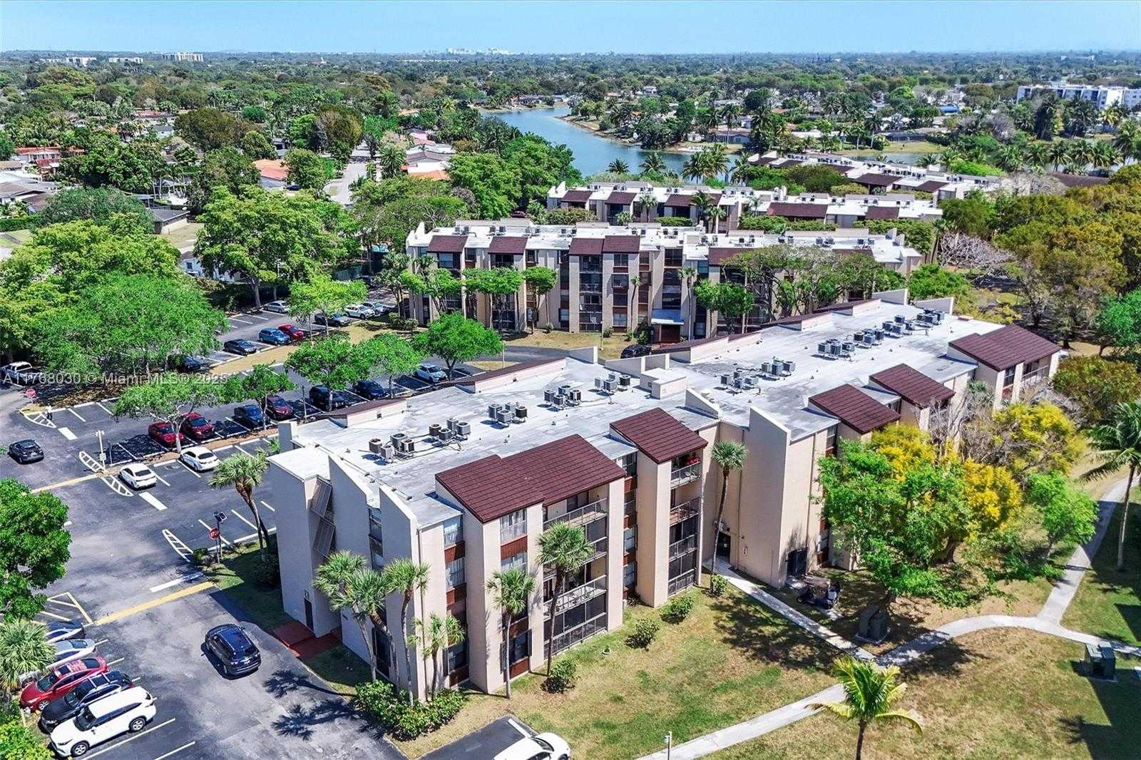 Small Image of 14601 NORTH KENDALL DR #206K, Miami Number 34