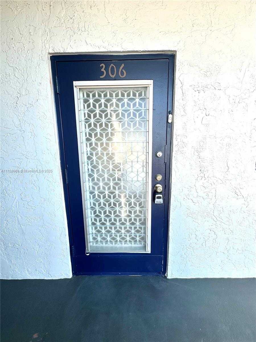 Small Image of 8300 SANDS POINT BLVD #K306, Tamarac Number 11