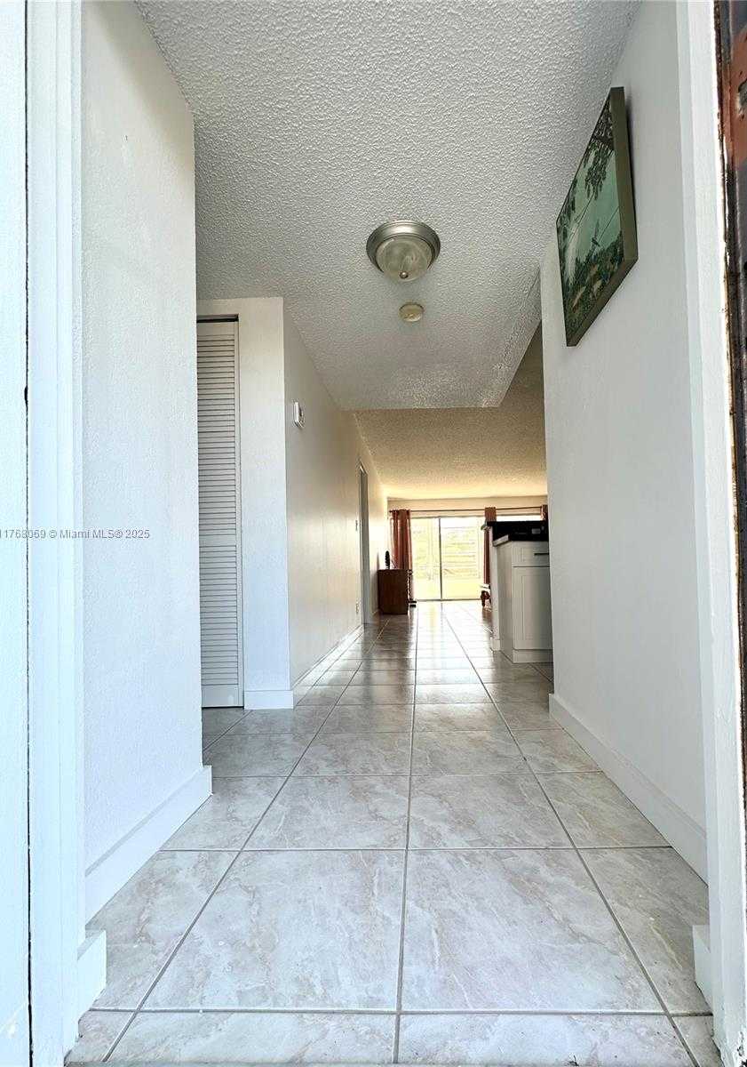 Small Image of 8300 SANDS POINT BLVD #K306, Tamarac Number 13