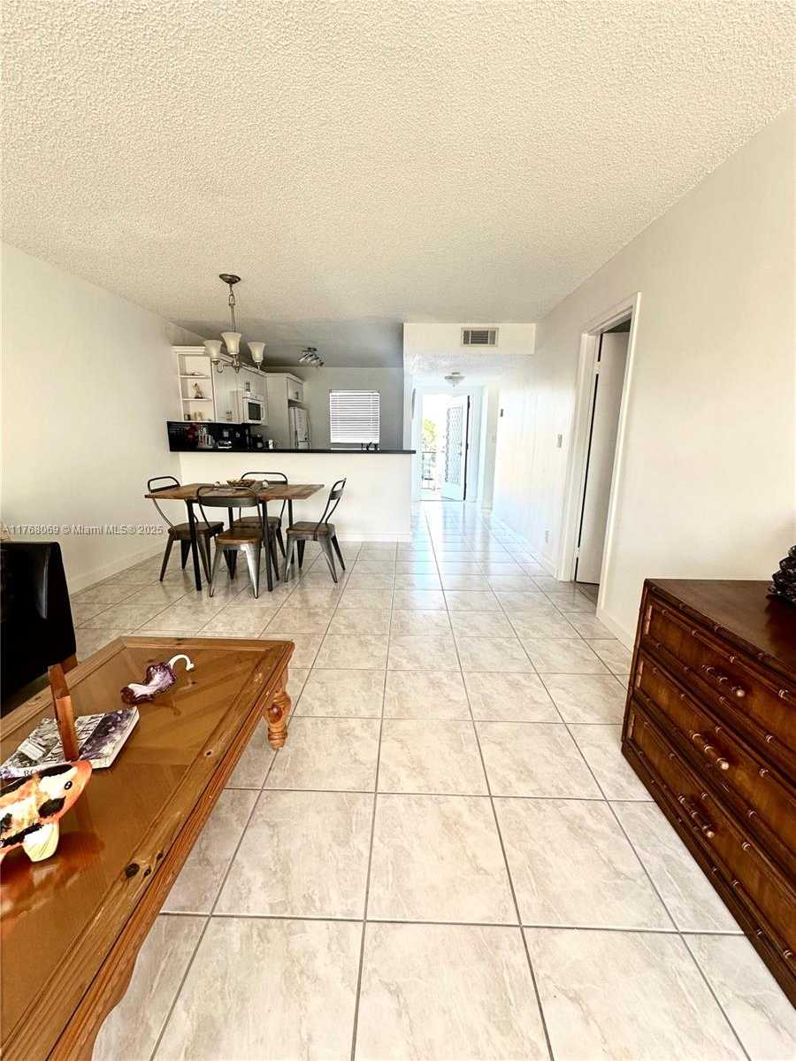 Small Image of 8300 SANDS POINT BLVD #K306, Tamarac Number 17
