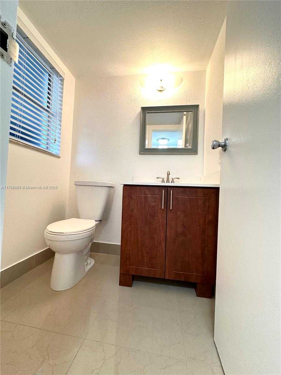 Small Image of 8300 SANDS POINT BLVD #K306, Tamarac Number 35