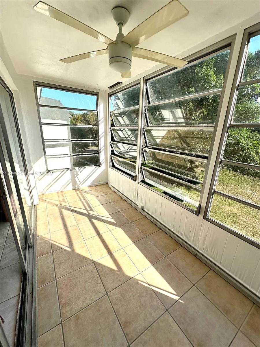 Small Image of 8300 SANDS POINT BLVD #K306, Tamarac Number 39