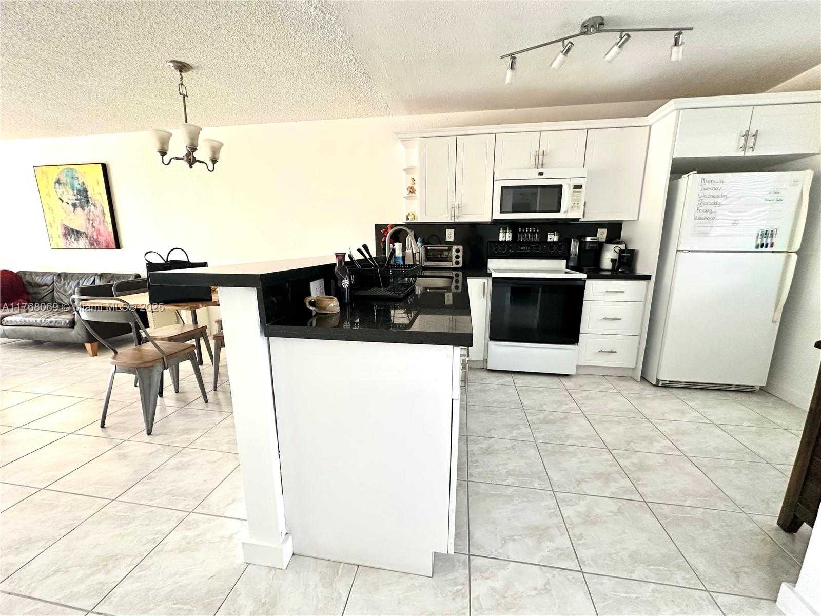 Small Image of 8300 SANDS POINT BLVD #K306, Tamarac Number 6