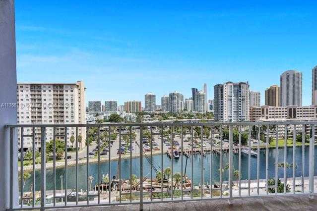 Small Image of 500 BAYVIEW DR #931, Sunny Isles Beach Number 10