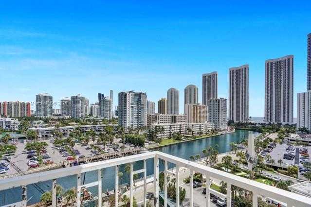 Small Image of 500 BAYVIEW DR #931, Sunny Isles Beach Number 12