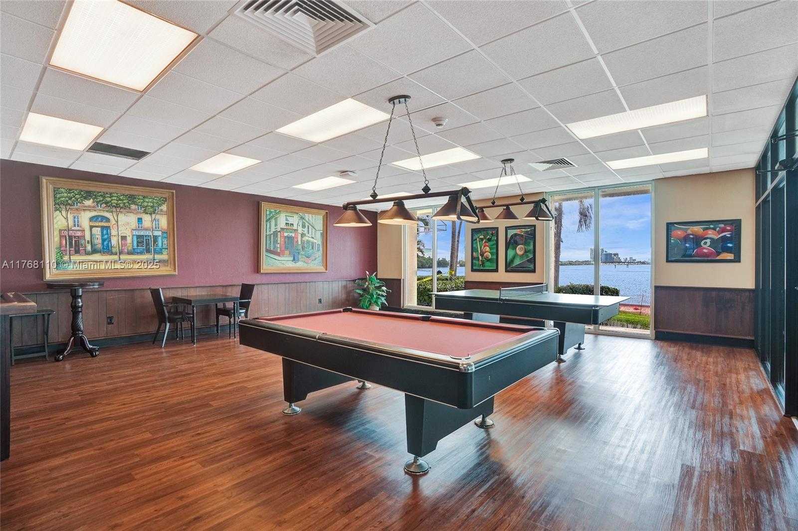 Small Image of 500 BAYVIEW DR #931, Sunny Isles Beach Number 33