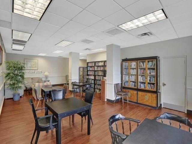 Small Image of 500 BAYVIEW DR #931, Sunny Isles Beach Number 36