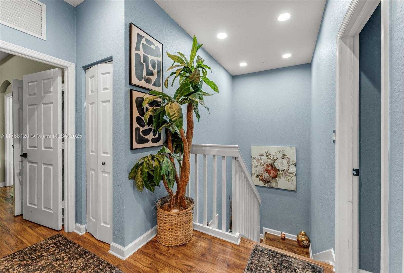 Small Image of 12965 SOUTH WEST 133RD TER, Miami Number 15