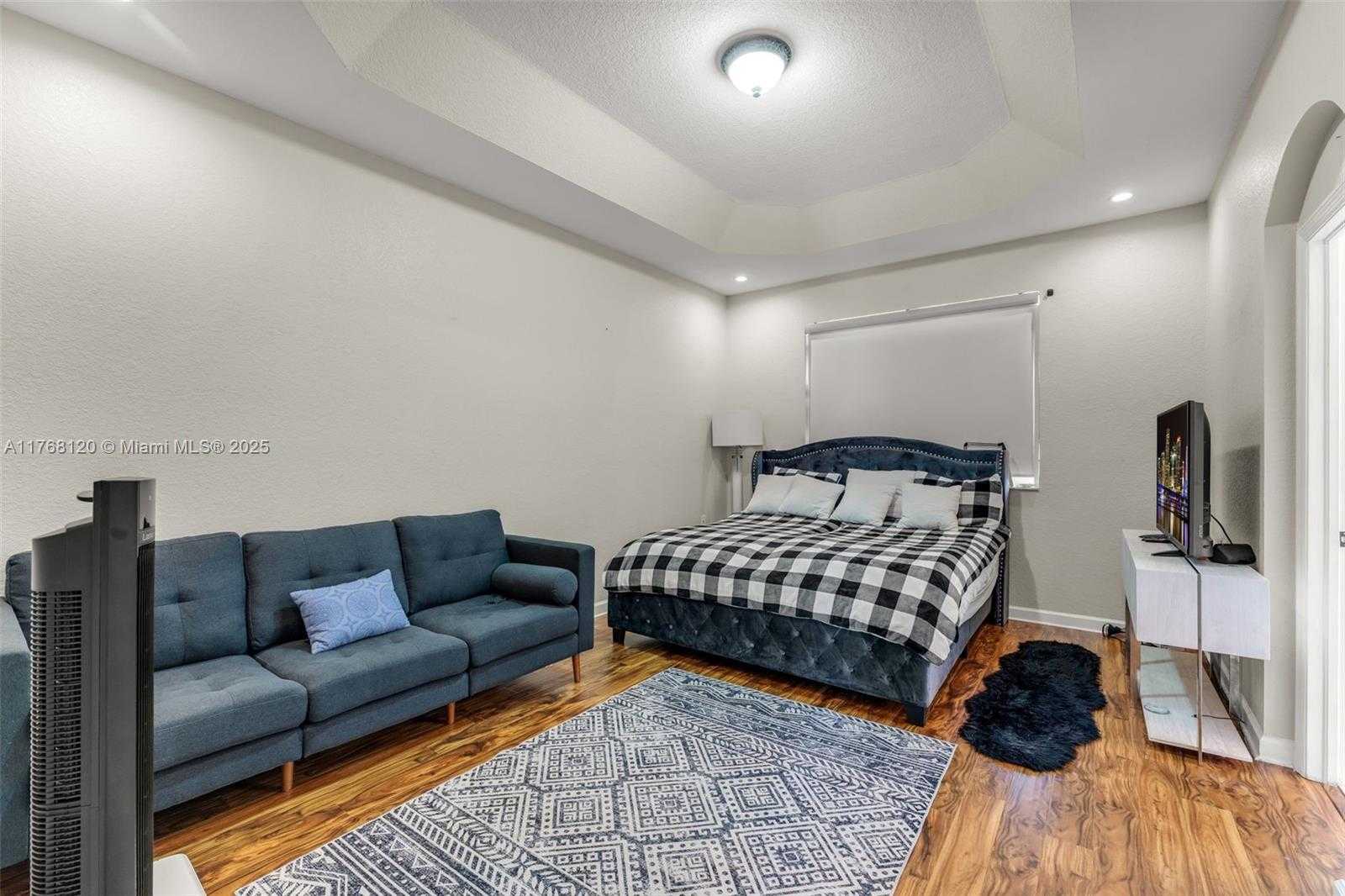 Small Image of 12965 SOUTH WEST 133RD TER, Miami Number 23