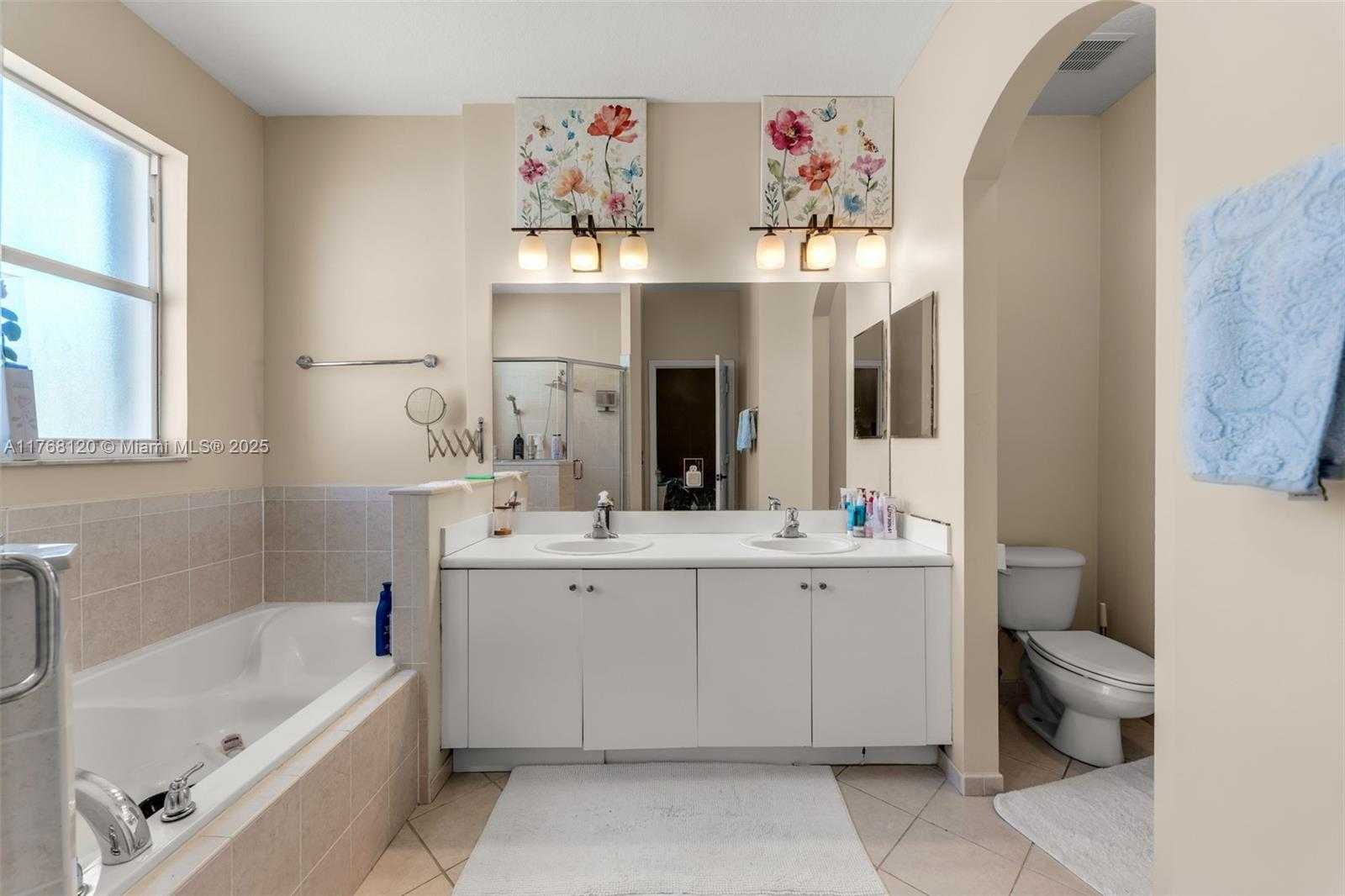 Small Image of 12965 SOUTH WEST 133RD TER, Miami Number 26