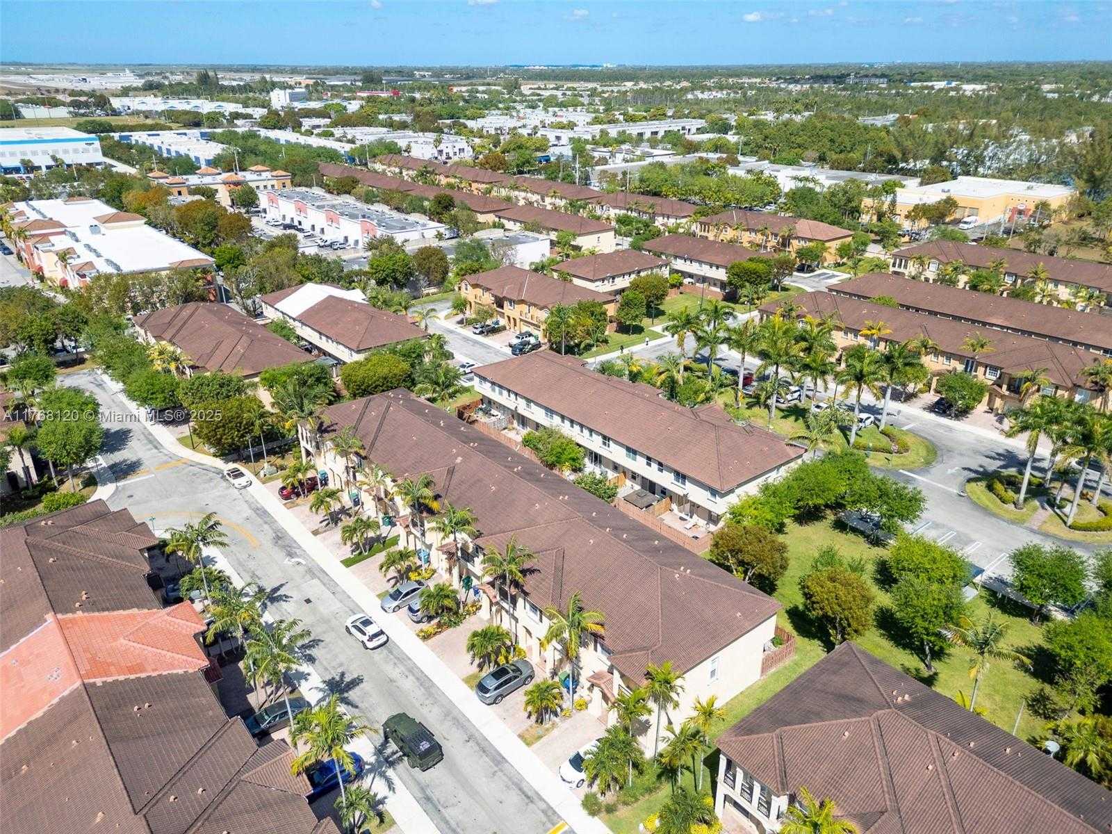 Small Image of 12965 SOUTH WEST 133RD TER, Miami Number 34