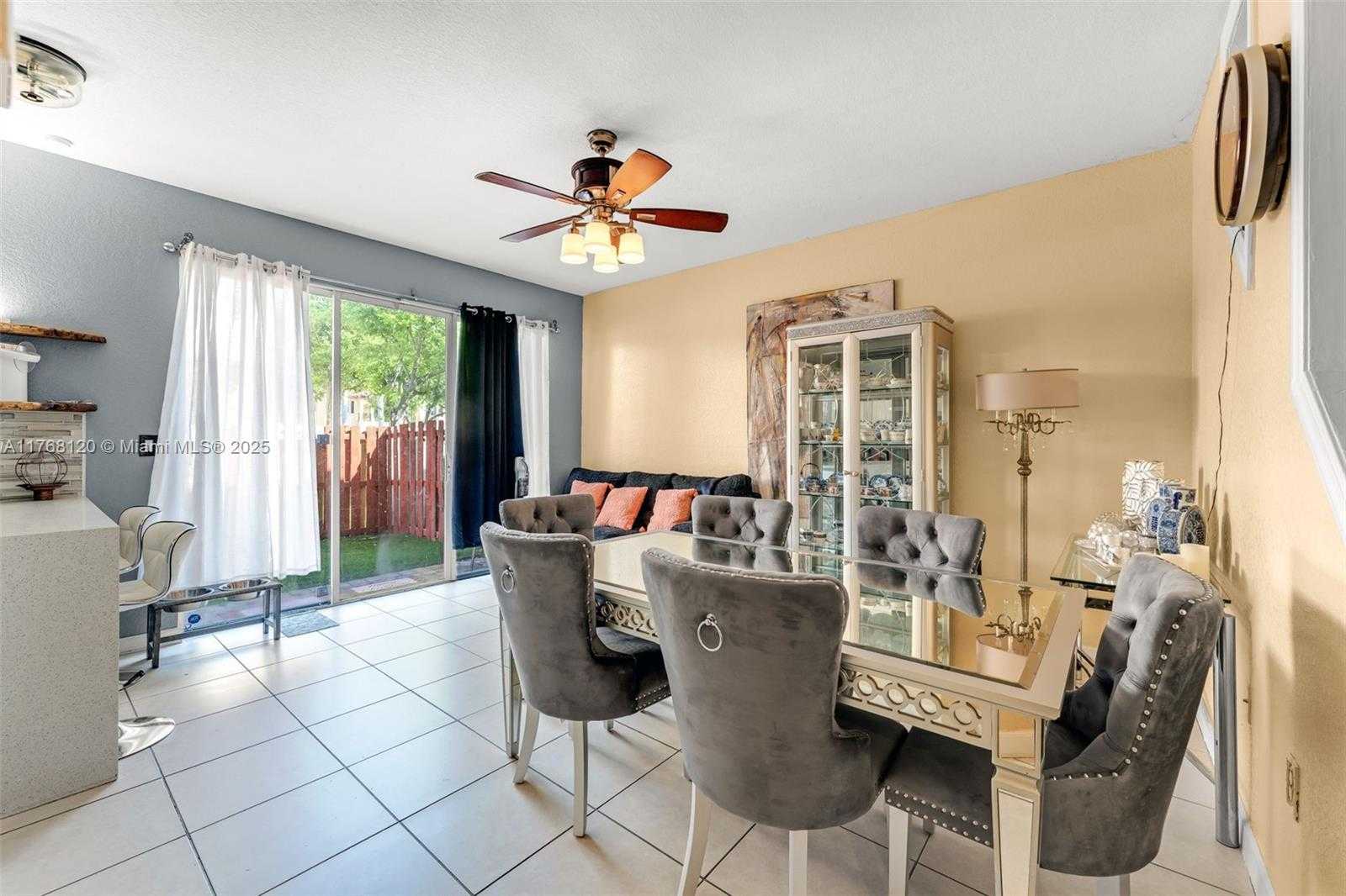 Small Image of 12965 SOUTH WEST 133RD TER, Miami Number 4