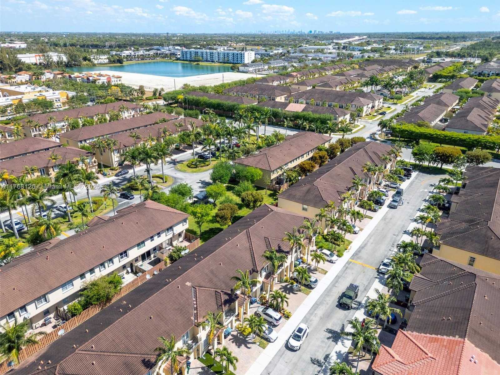 Small Image of 12965 SOUTH WEST 133RD TER, Miami Number 40