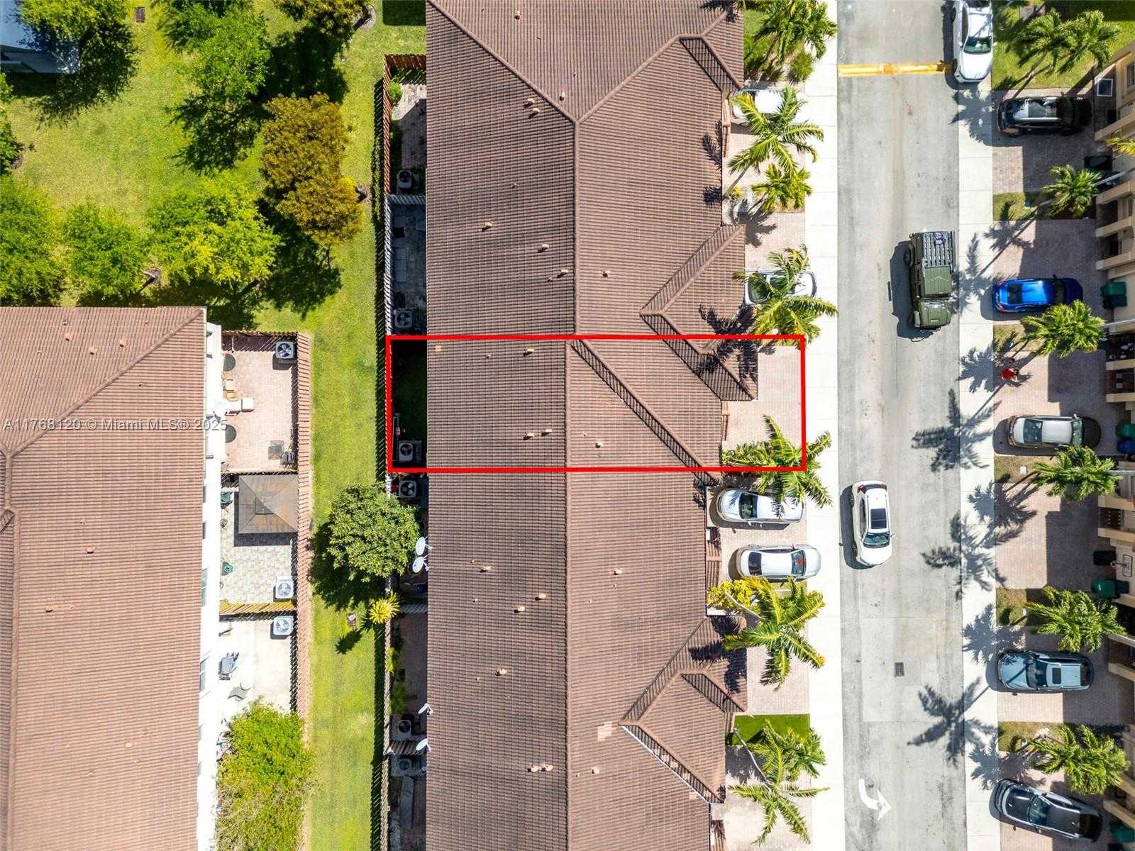 Small Image of 12965 SOUTH WEST 133RD TER, Miami Number 41