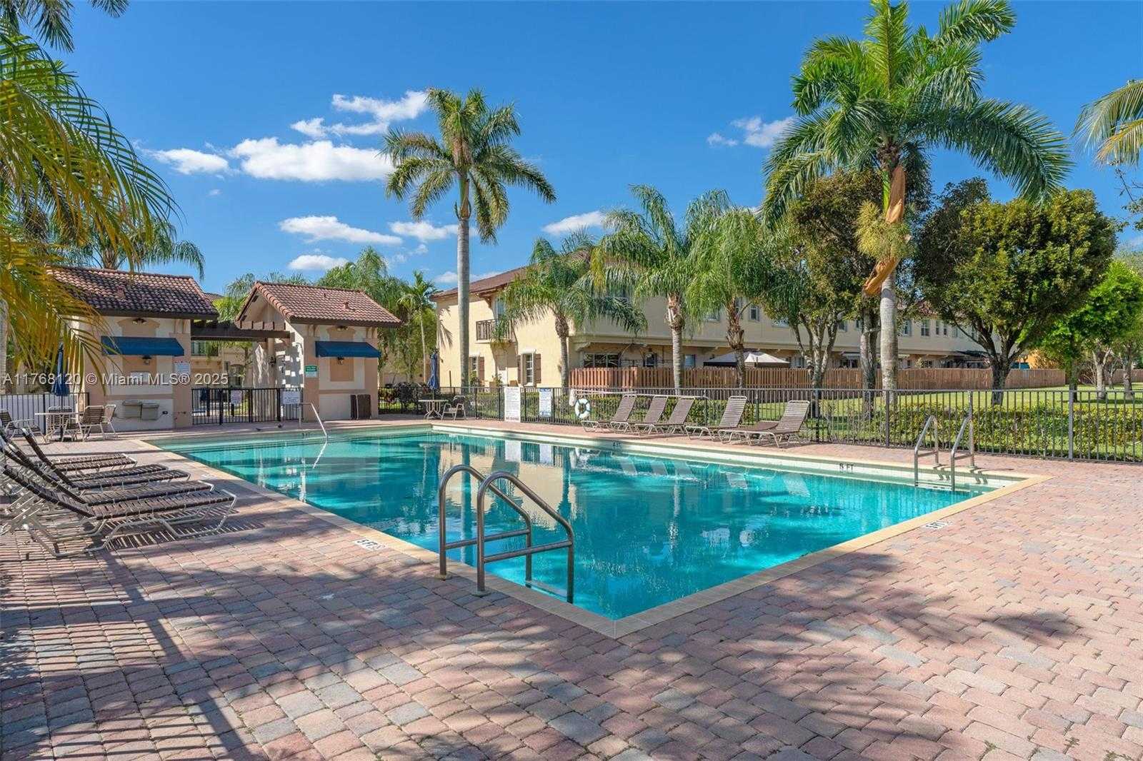 Small Image of 12965 SOUTH WEST 133RD TER, Miami Number 44