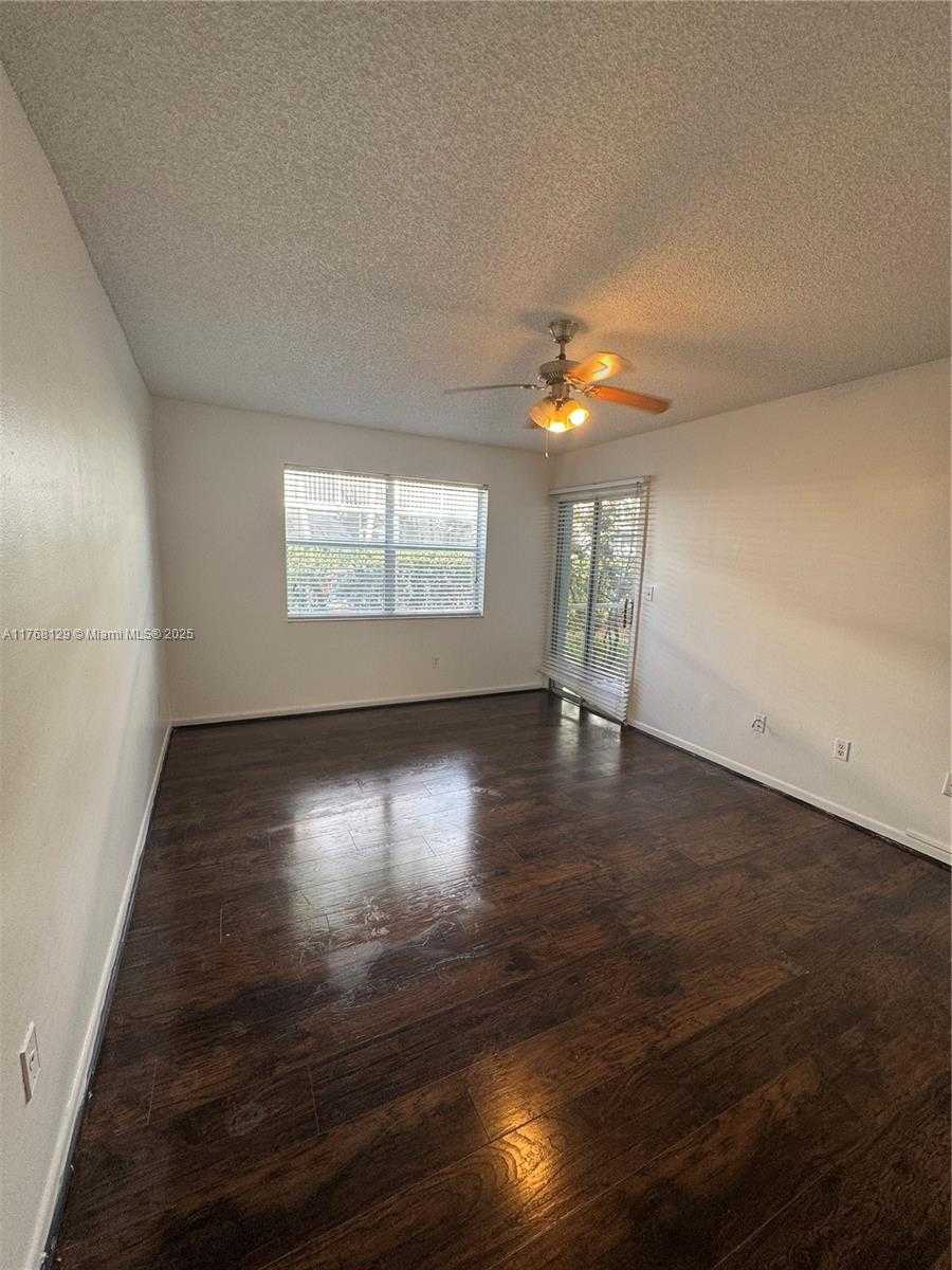 Small Image of 2011 SOUTH EAST 27TH DR #102-B, Homestead Number 30