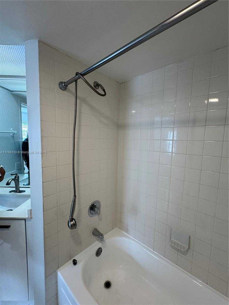 Small Image of 2011 SOUTH EAST 27TH DR #102-B, Homestead Number 34