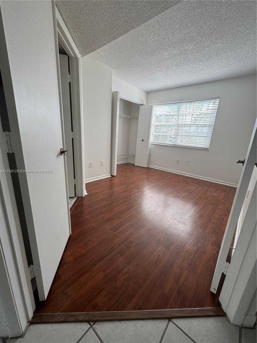 Small Image of 2011 SOUTH EAST 27TH DR #102-B, Homestead Number 35