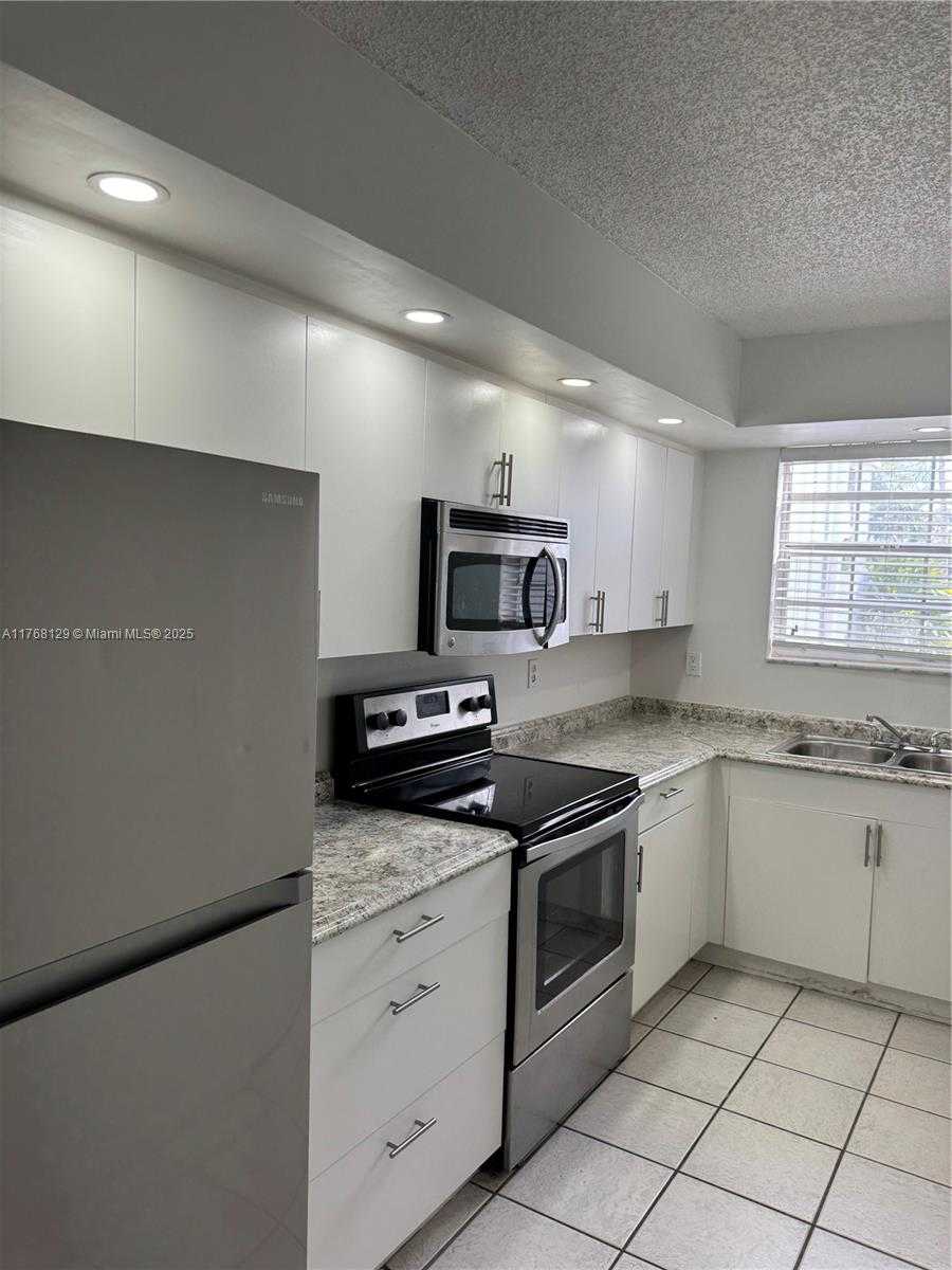 Small Image of 2011 SOUTH EAST 27TH DR #102-B, Homestead Number 37