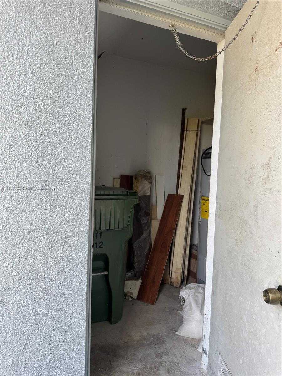 Small Image of 2011 SOUTH EAST 27TH DR #102-B, Homestead Number 39