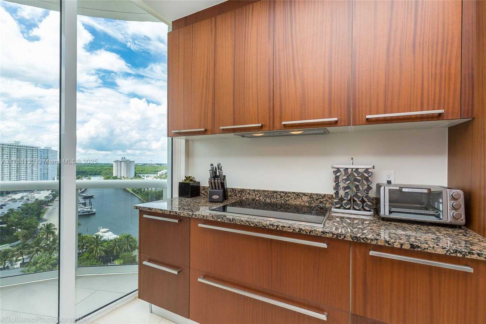 Small Image of 15811 COLLINS AVE #1105, Sunny Isles Beach Number 17