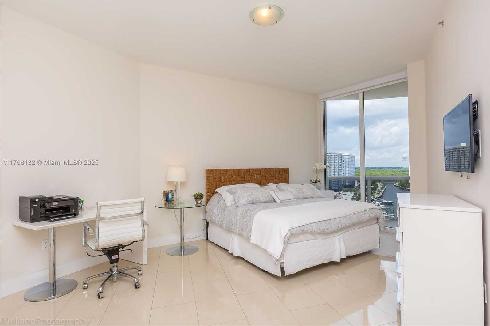 Small Image of 15811 COLLINS AVE #1105, Sunny Isles Beach Number 2