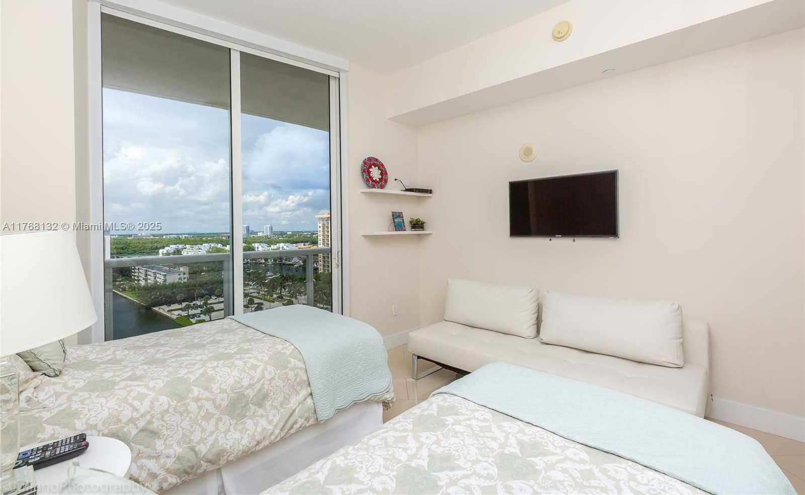 Small Image of 15811 COLLINS AVE #1105, Sunny Isles Beach Number 8