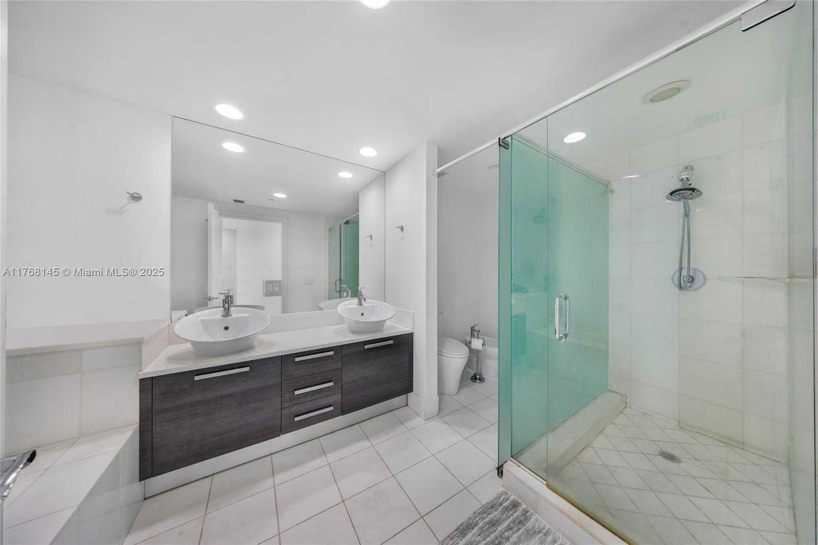 Small Image of 2950 NORTH EAST 188TH ST #534, Aventura Number 29