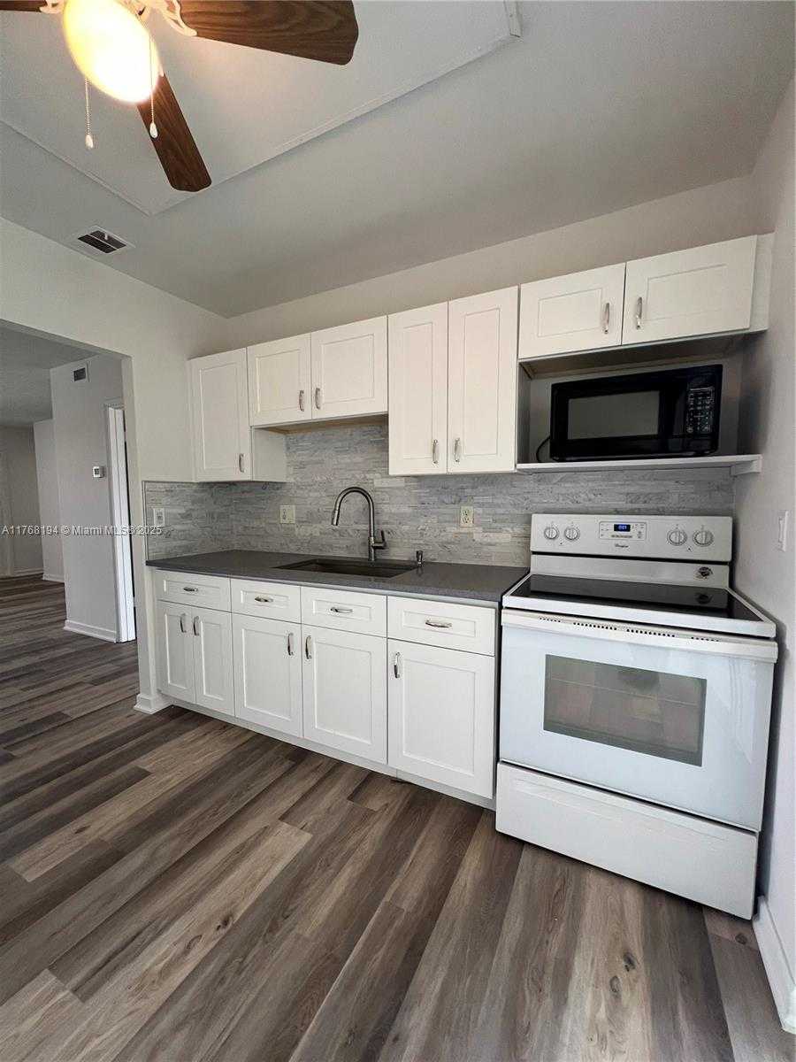 Small Image of 7300 NORTH WEST 4TH PL #205, Margate Number 13