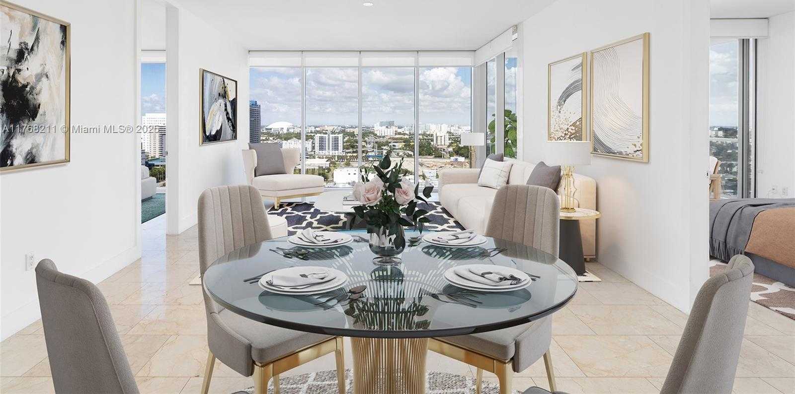Small Image of 1040 BISCAYNE BLVD #1806, Miami Number 3