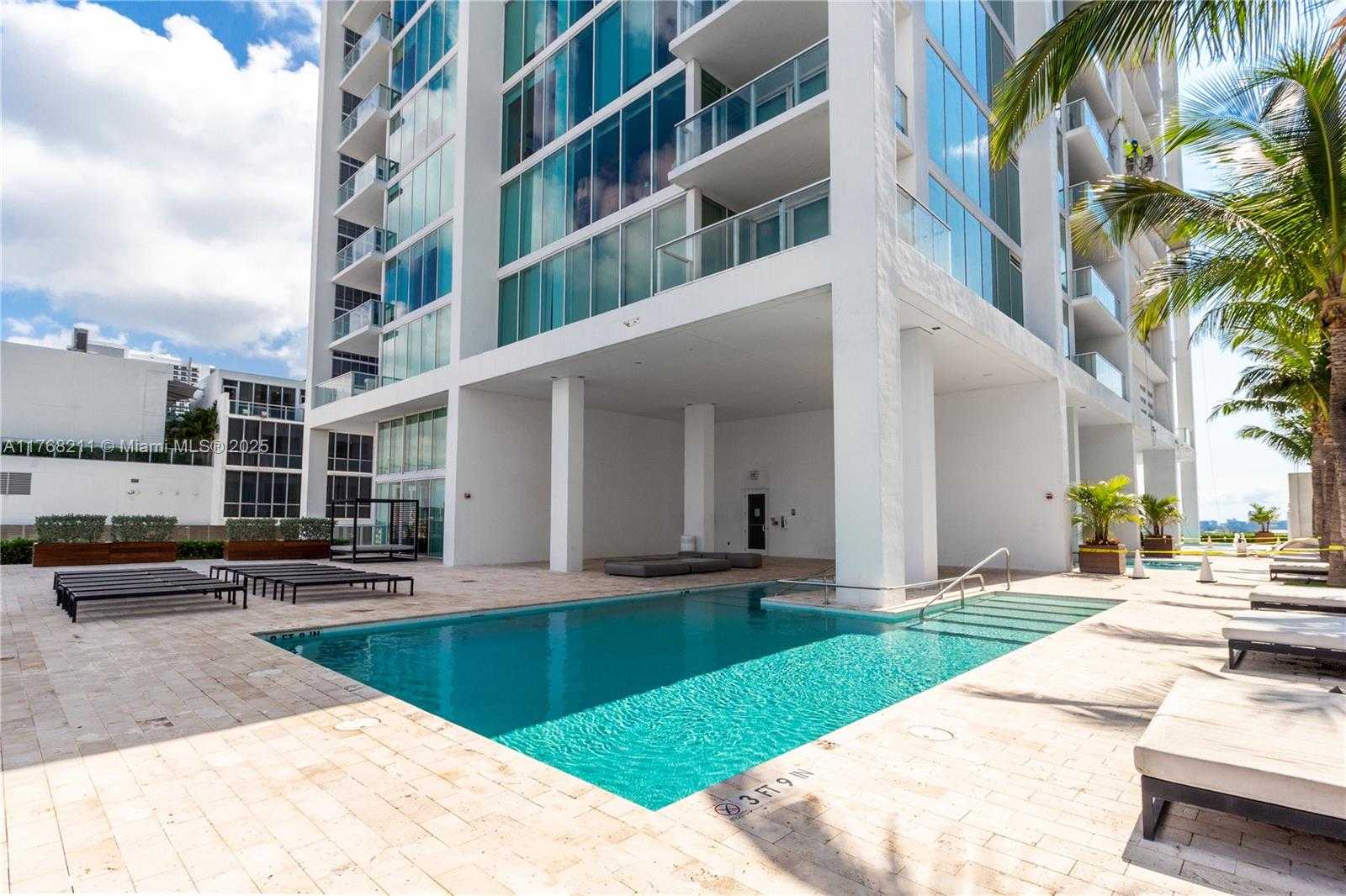 Small Image of 1040 BISCAYNE BLVD #1806, Miami Number 34