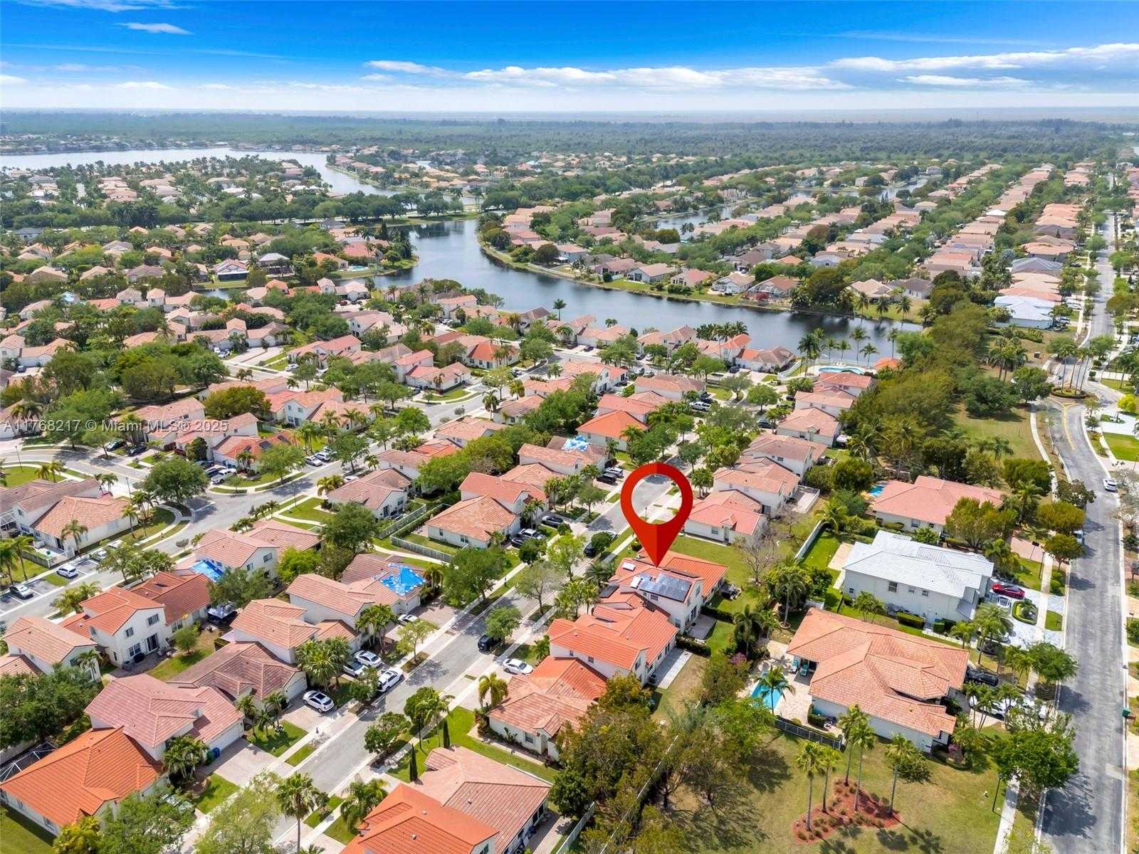 Small Image of 18811 SOUTH WEST 25TH CT, Miramar Number 28