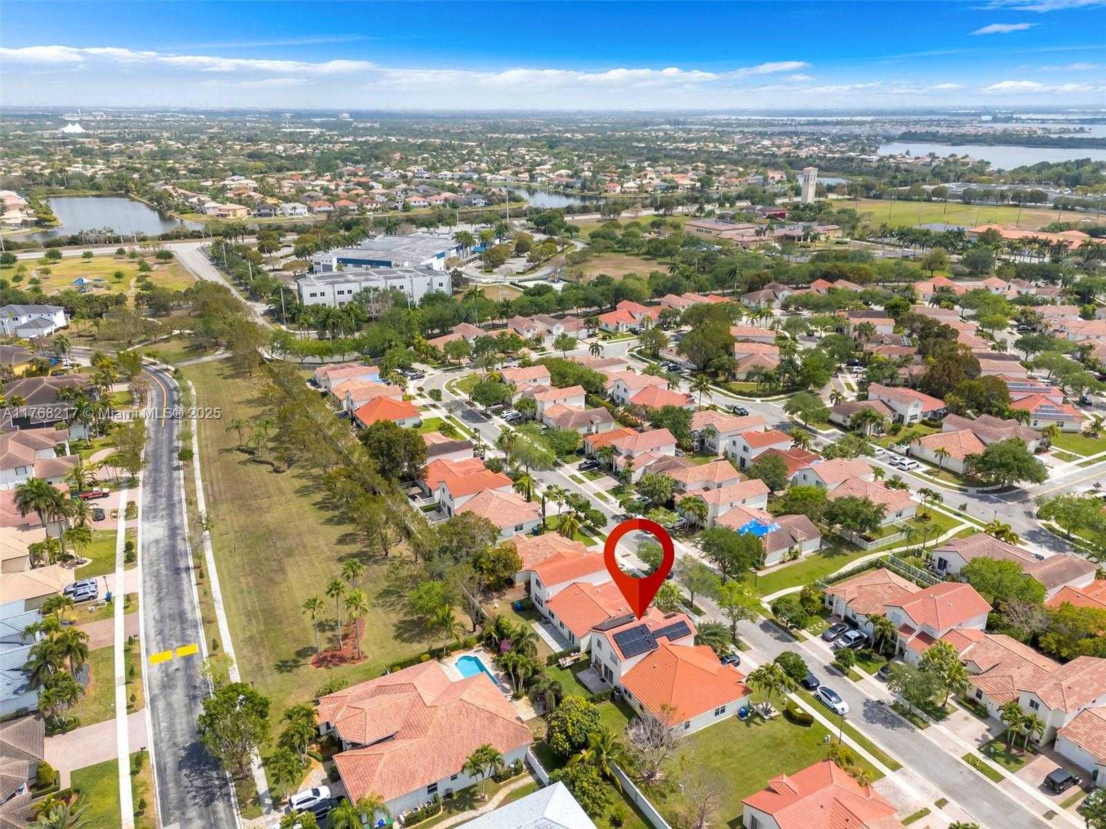 Small Image of 18811 SOUTH WEST 25TH CT, Miramar Number 29