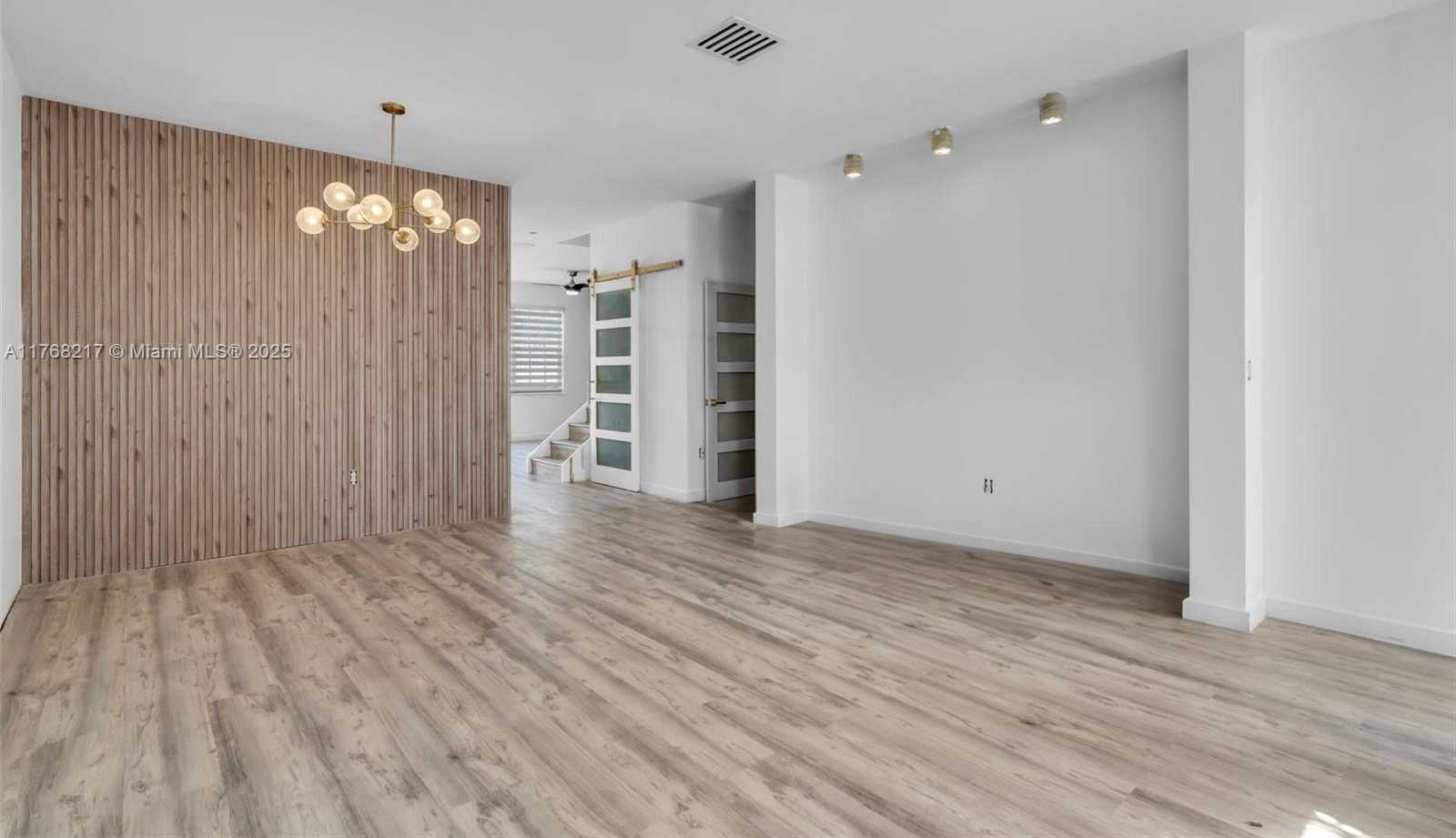 Small Image of 18811 SOUTH WEST 25TH CT, Miramar Number 3
