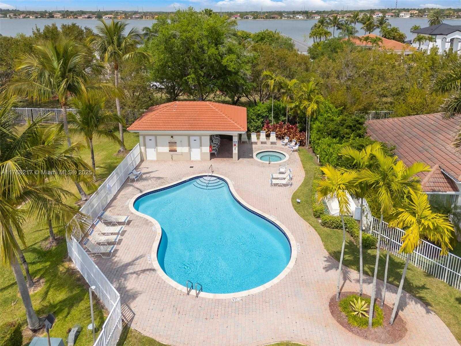 Small Image of 18811 SOUTH WEST 25TH CT, Miramar Number 32