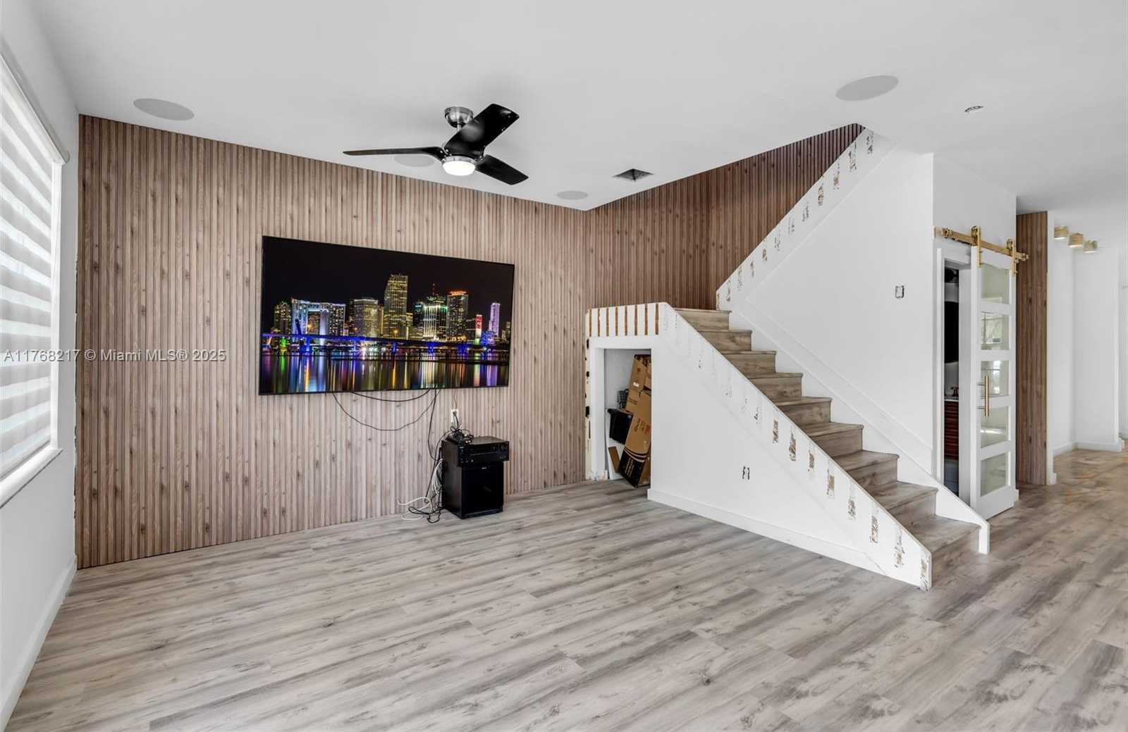 Small Image of 18811 SOUTH WEST 25TH CT, Miramar Number 6