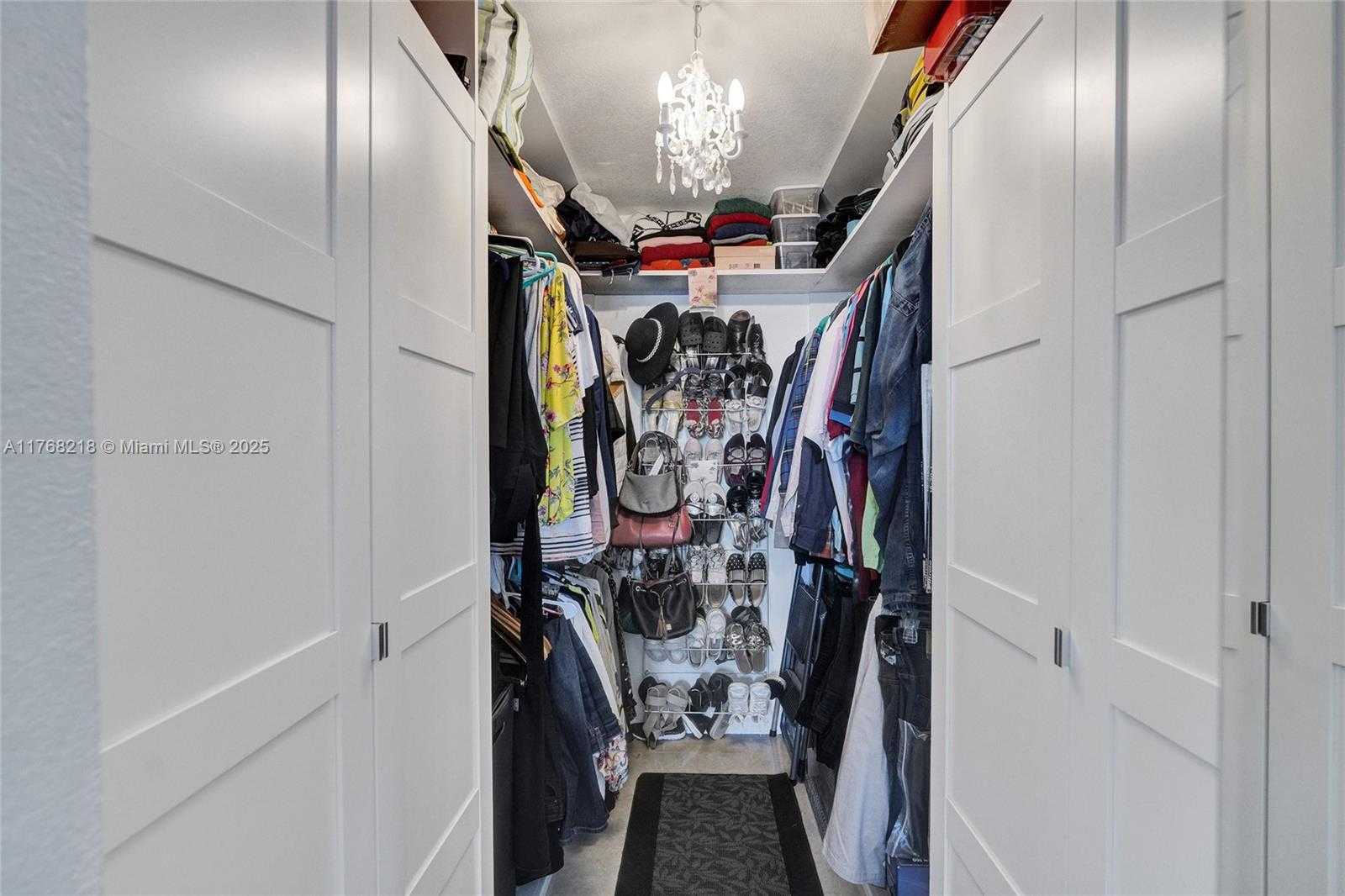 Small Image of 2655 COLLINS AVE #904, Miami Beach Number 24