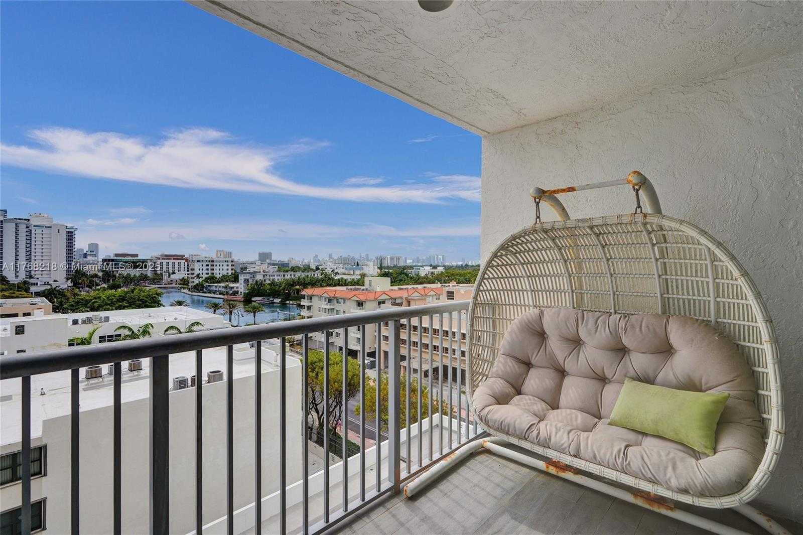 Small Image of 2655 COLLINS AVE #904, Miami Beach Number 38